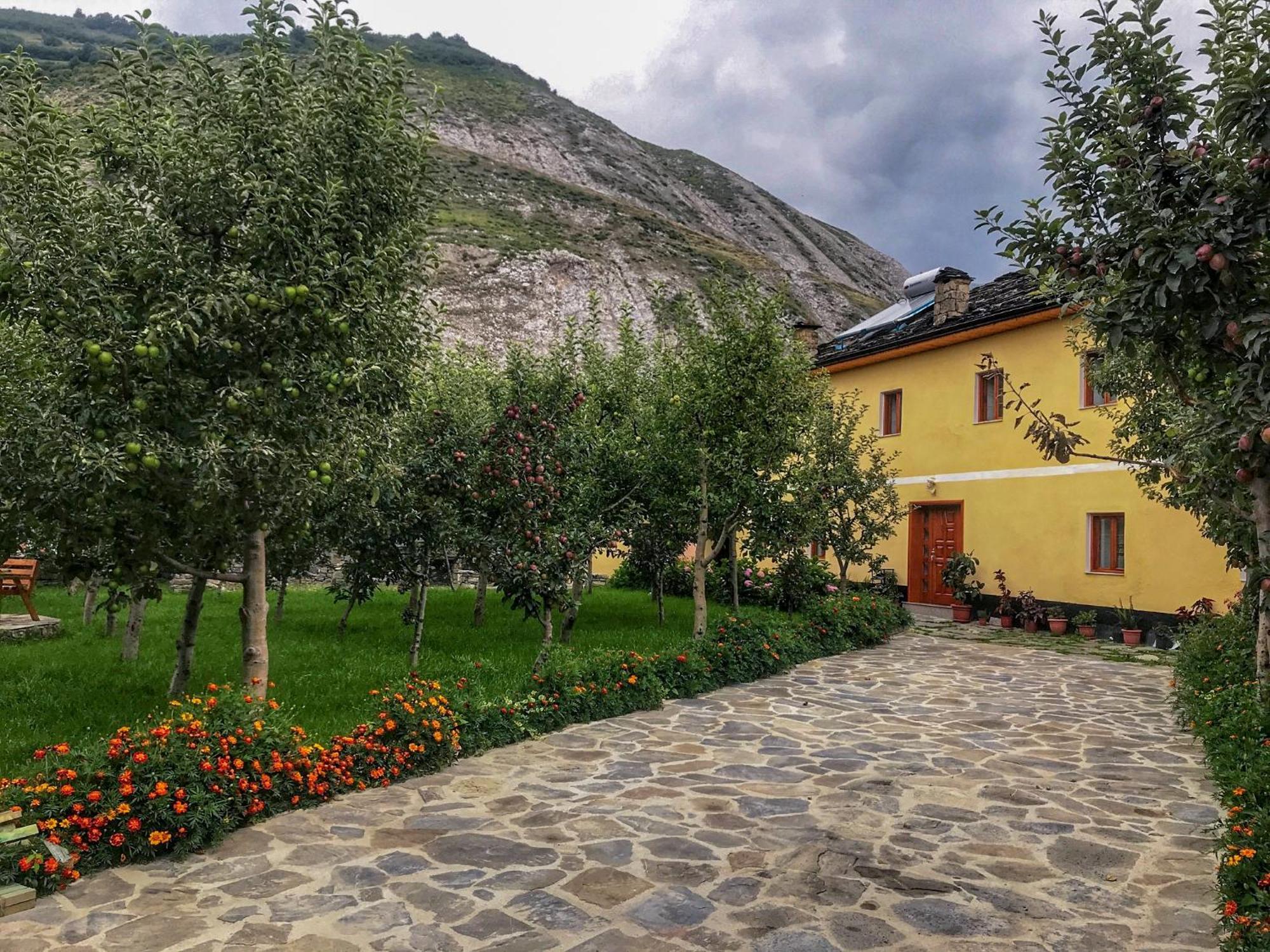 Guest House Sabriu Rabdisht Buitenkant foto